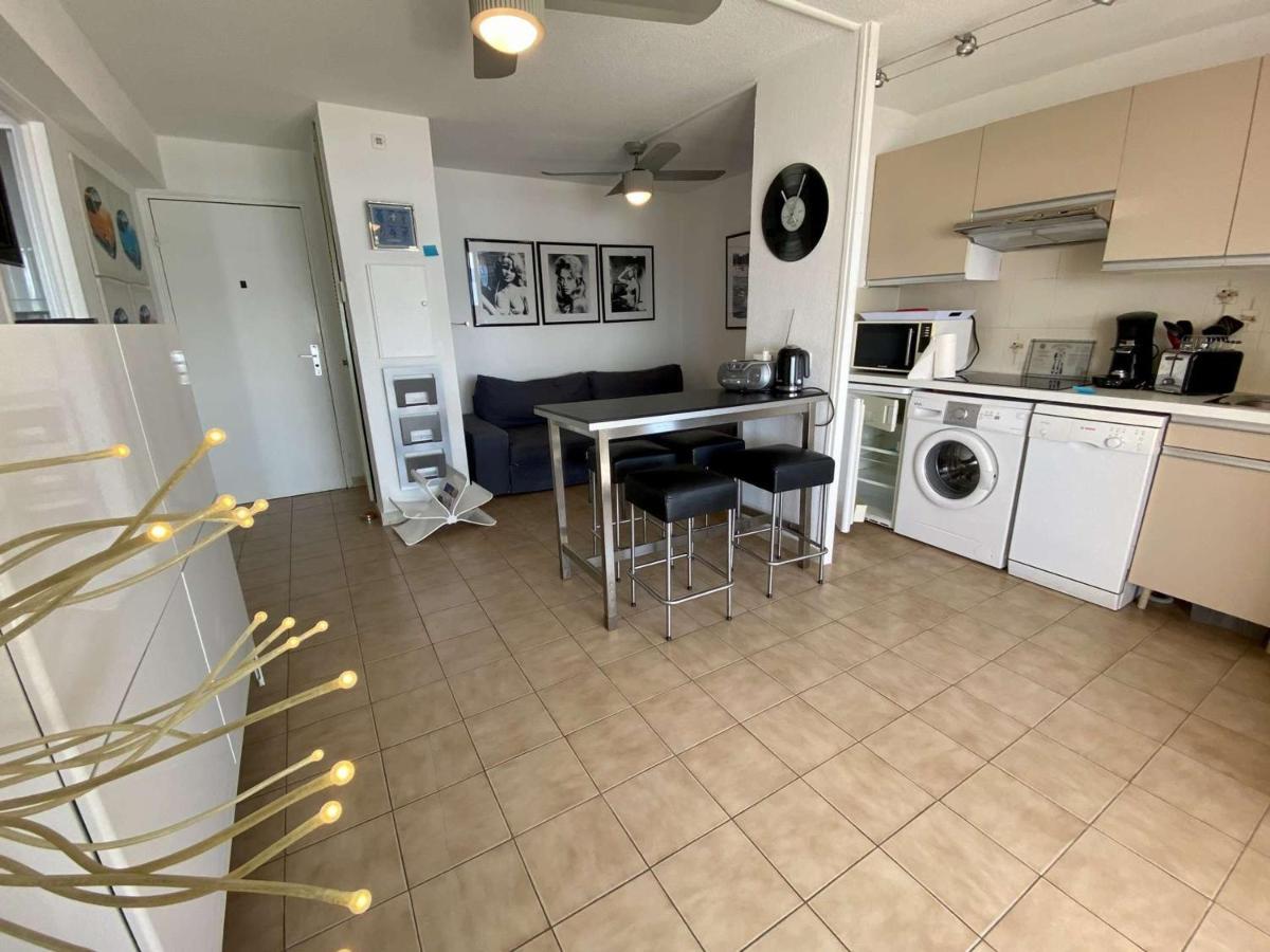 Superbe Apt 2P Front De Mer Pour 4 Pers Avec Terrasse - Cavalaire-Sur-Mer - Fr-1-226B-162 Exterior foto